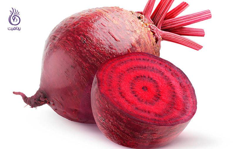 با چغندر قند، رژ لب طبیعی بسازید - برنافیت