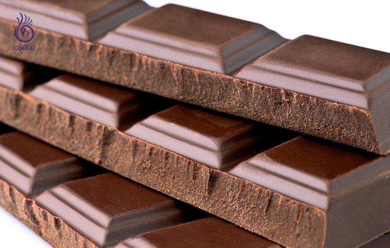آیا شکلات باعث جوش صورت می شود؟