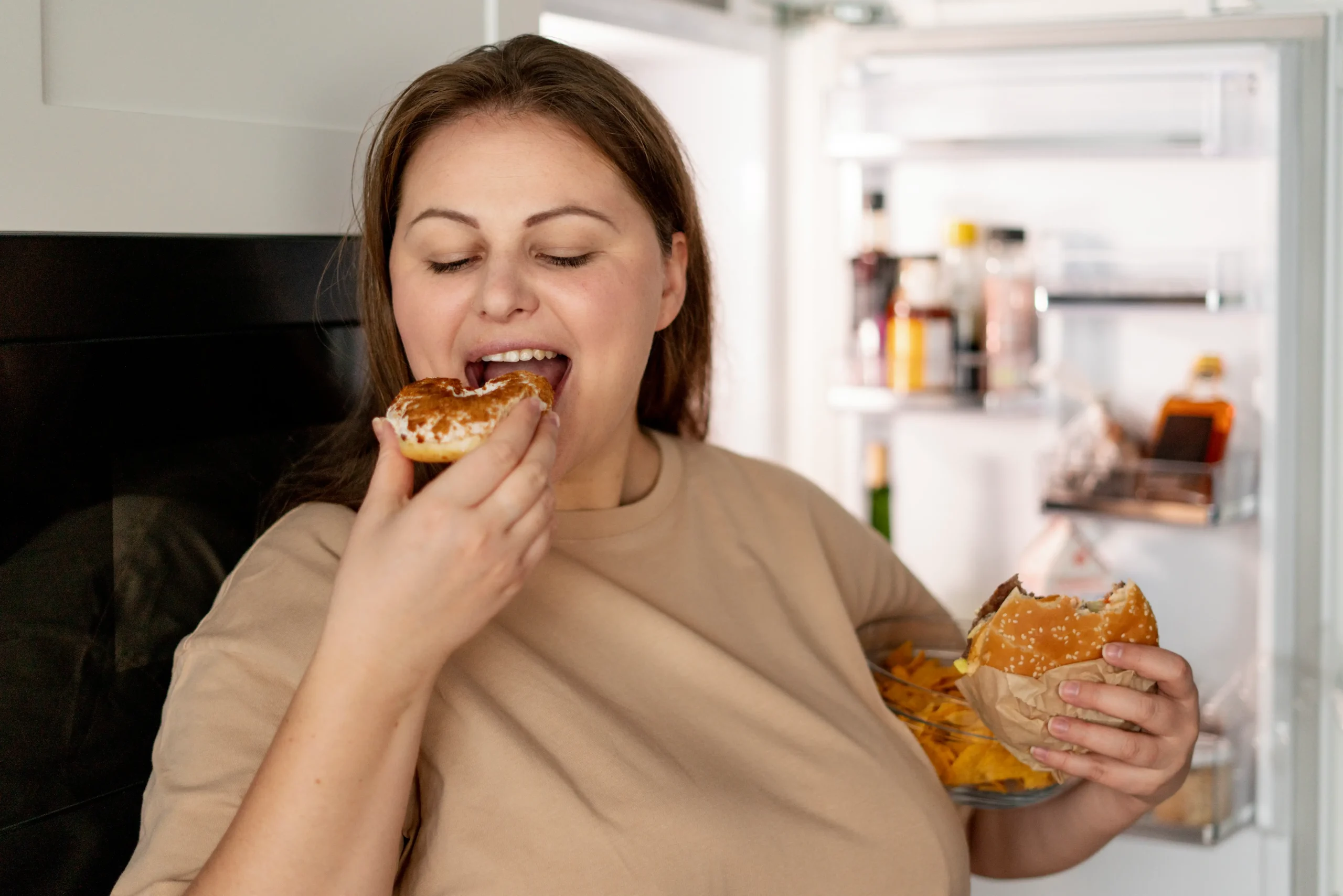 person with eating disorder trying eat fast food 1 scaled